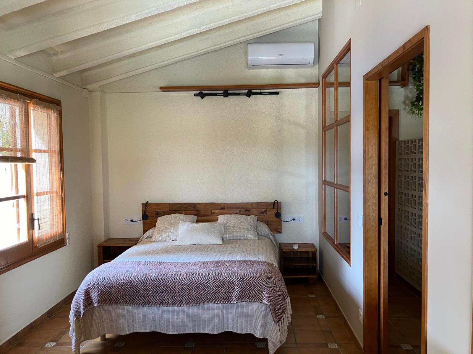 Apartment With Private Pool And Garden San Martín Sarroca Exteriör bild
